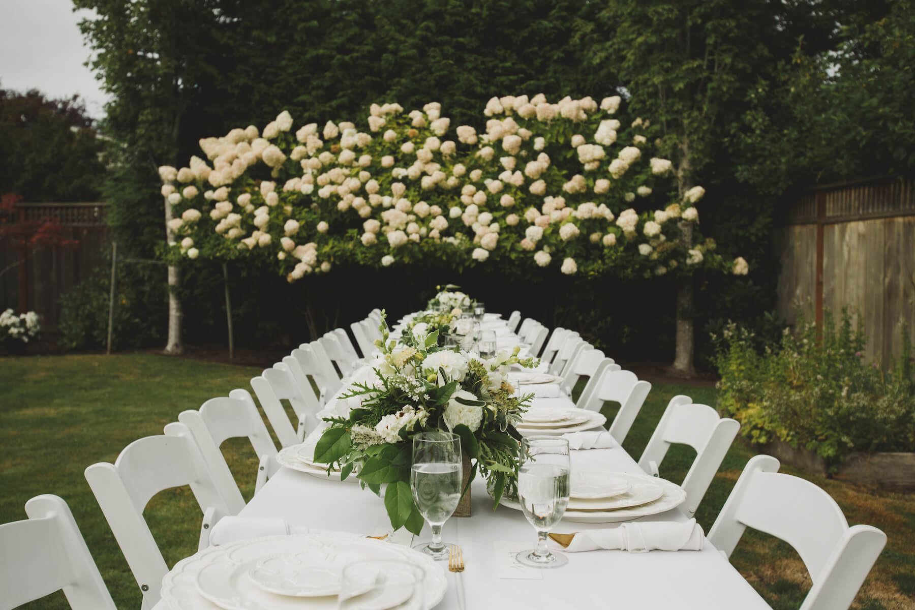 garden party table set up
