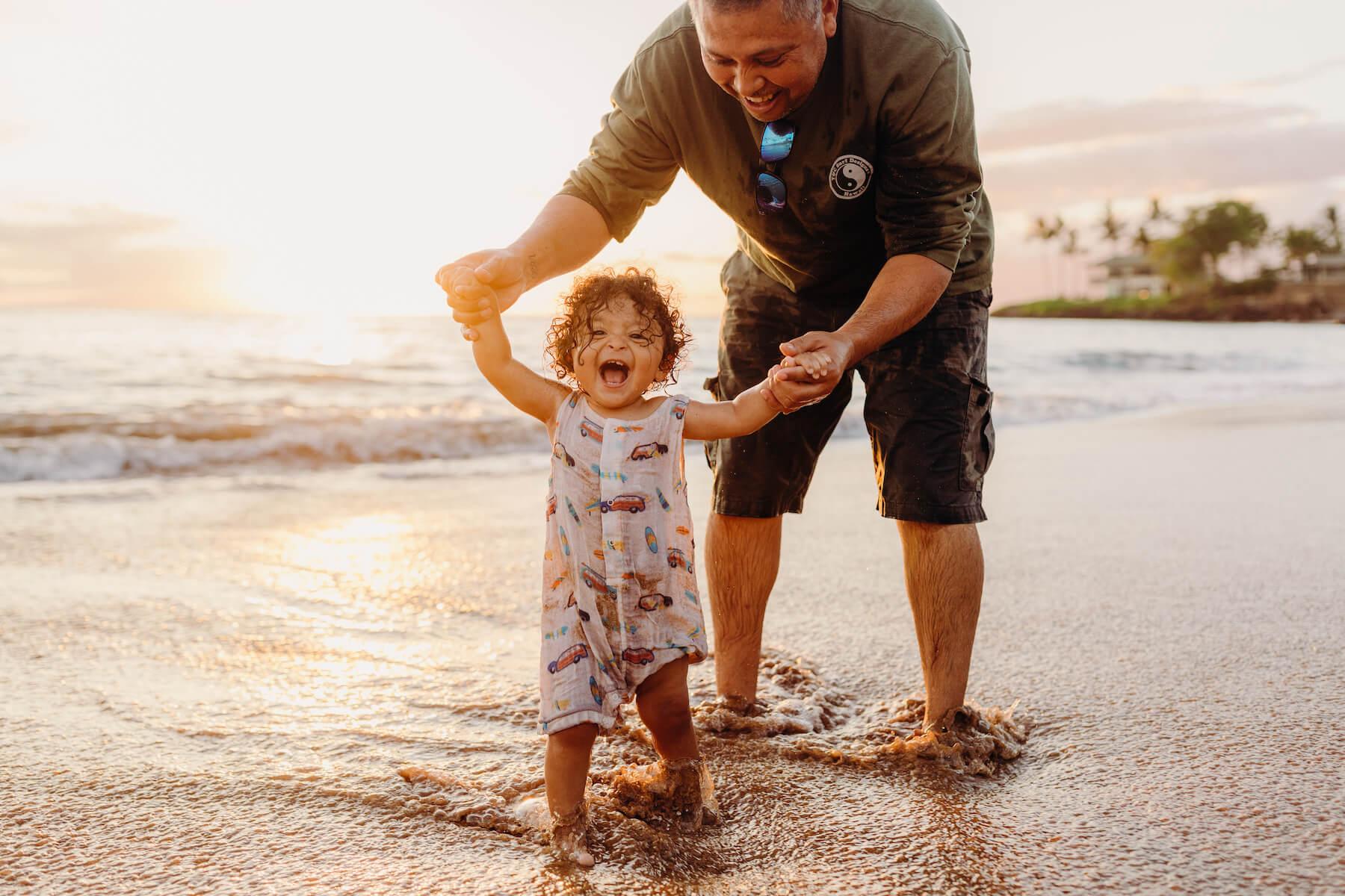 Family Photography Inspiration – Posing with Babies - The Milky Way